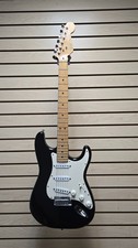 Imagen de 1987 Fender Stratocaster, Made in USA Glossy Black Electric Guitar w/ Case
