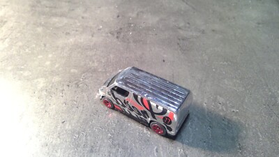 Hot Wheels Custome Dodge 77 Van 2007