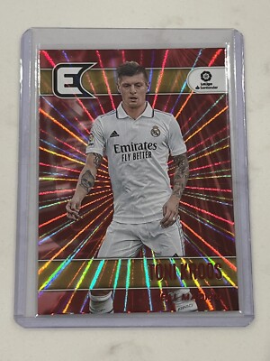 22/23 Panini Chronicles Essentials La Liga Toni Kroos Red Laser