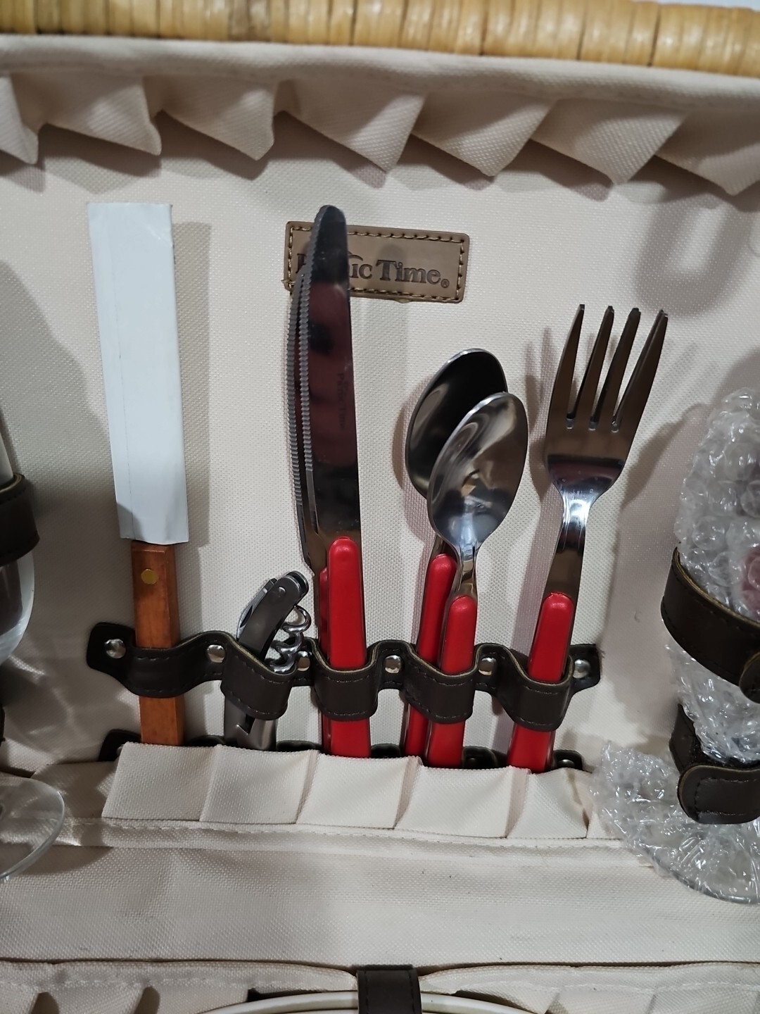 Picnic Time Yellowstone Picnic Basket Moka Collectiom  New (Read Description)