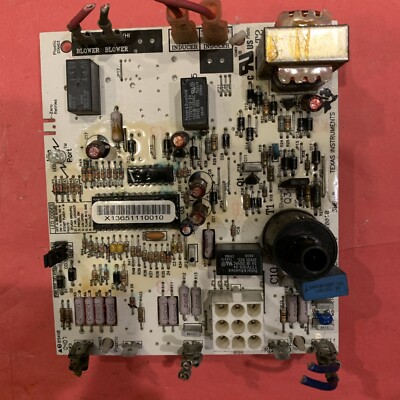 TRANE X13651110010 CNT04716 50R07-475-90B1 OEM Control Board RTU Furnace USED