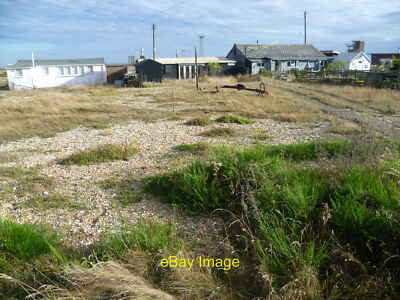 Photo 6x4 Shacks at Dungeness There cannot be anywhere else in Britain li c2012