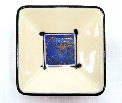 AUSTRALIAN STUDIO POTTERY TRINKET DISH WOMBAT PATTERN SIGNED