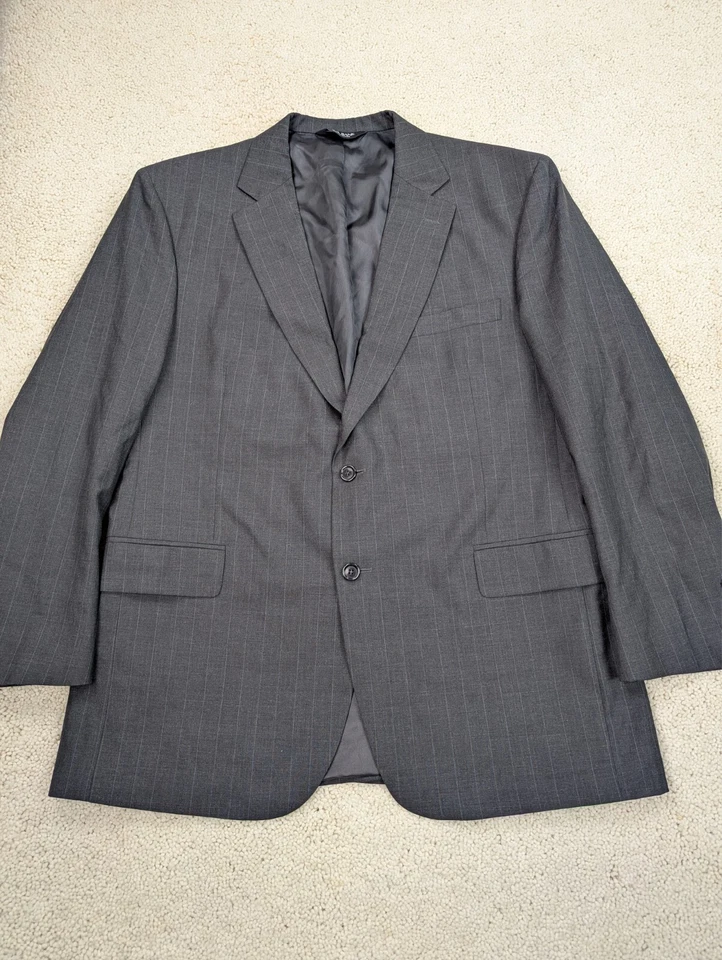 Jos A Bank Suit Mens 44R 36x28 Gray Pinstripe Wool 2 Piece Jacket Pants Pleated - Image 2 of 4