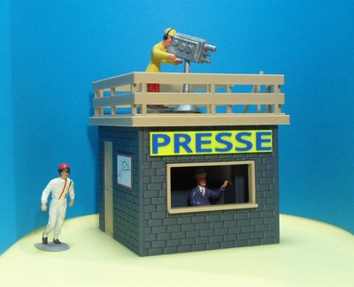 Rennleitung Presseturm Carrera 1:32 Gebäude Boxengasse Deko Universal Scalextric