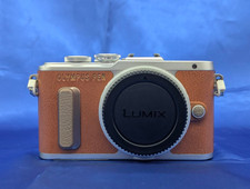 OLYMPUS PEN E-PL8 Brown Mirrorless Camera Body Charger Battery Strap Tested