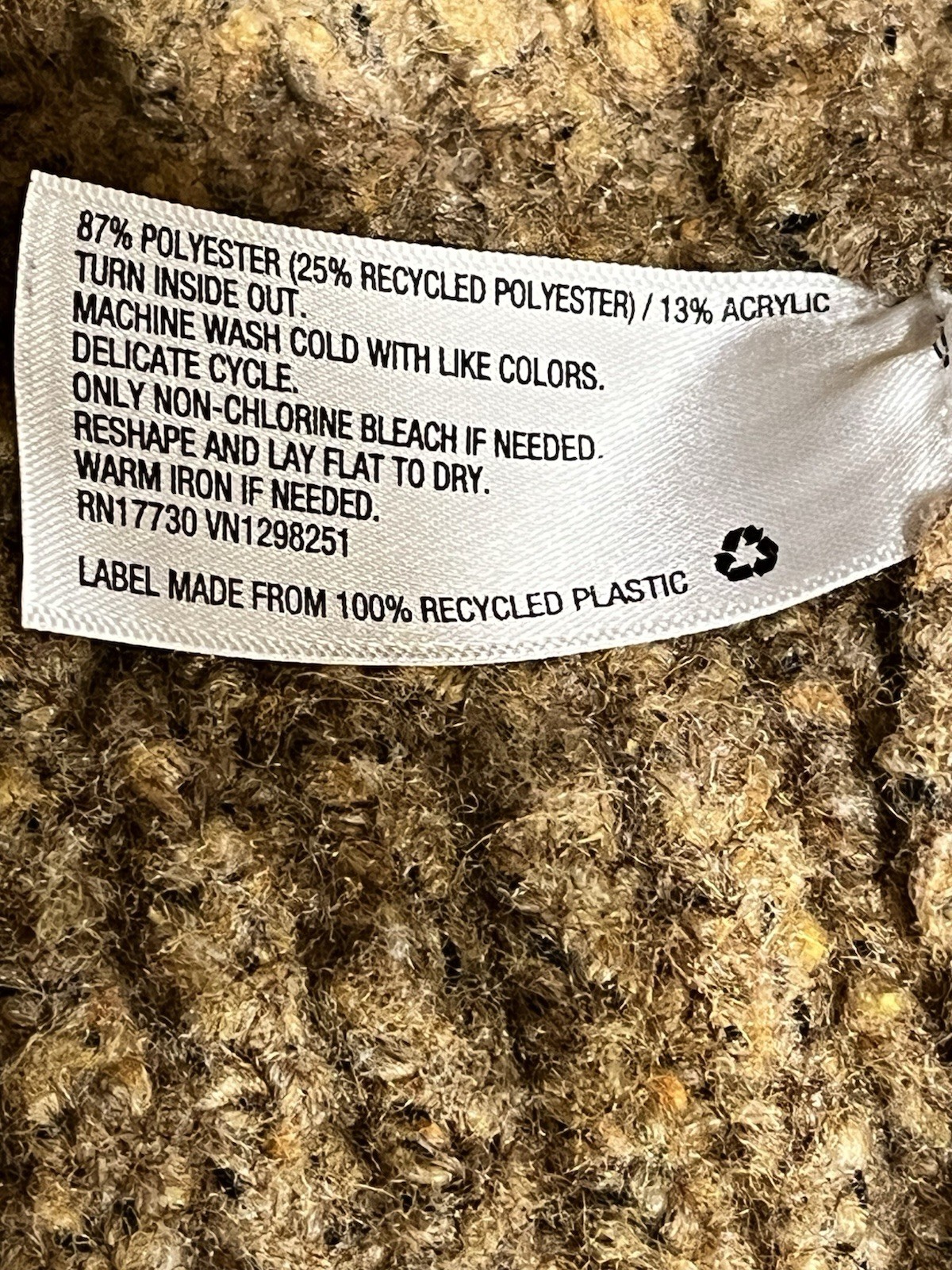 Universal Threads Thick Cropped Speckled Cable Kn… - image 7