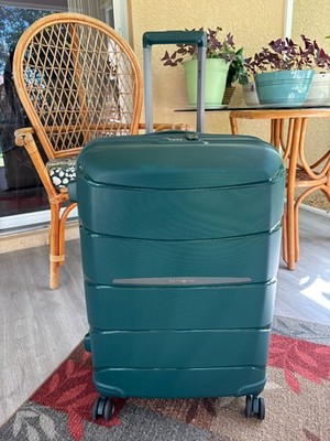 Samsonite Outline Pro Medium Spinner Suitcase Color: Green