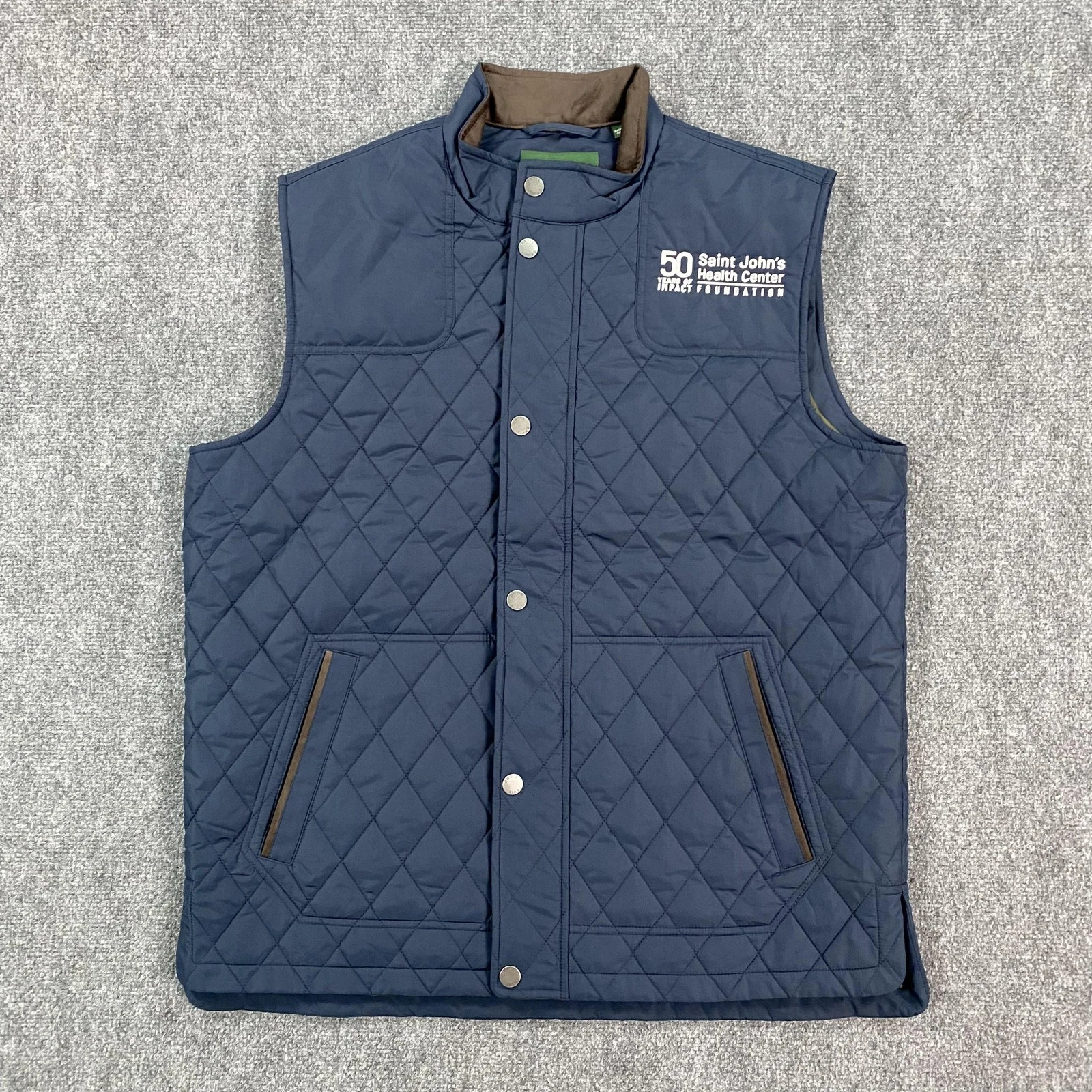 Orvis Vest Mens Large Quilted Recycled Yarn Saint Johns Health Center Logo