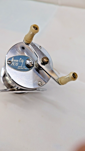 Mulinello da pesca OCEAN CITY #1970 BAIT CASTING VINTAGE E TESTATO - Foto 1 di 6