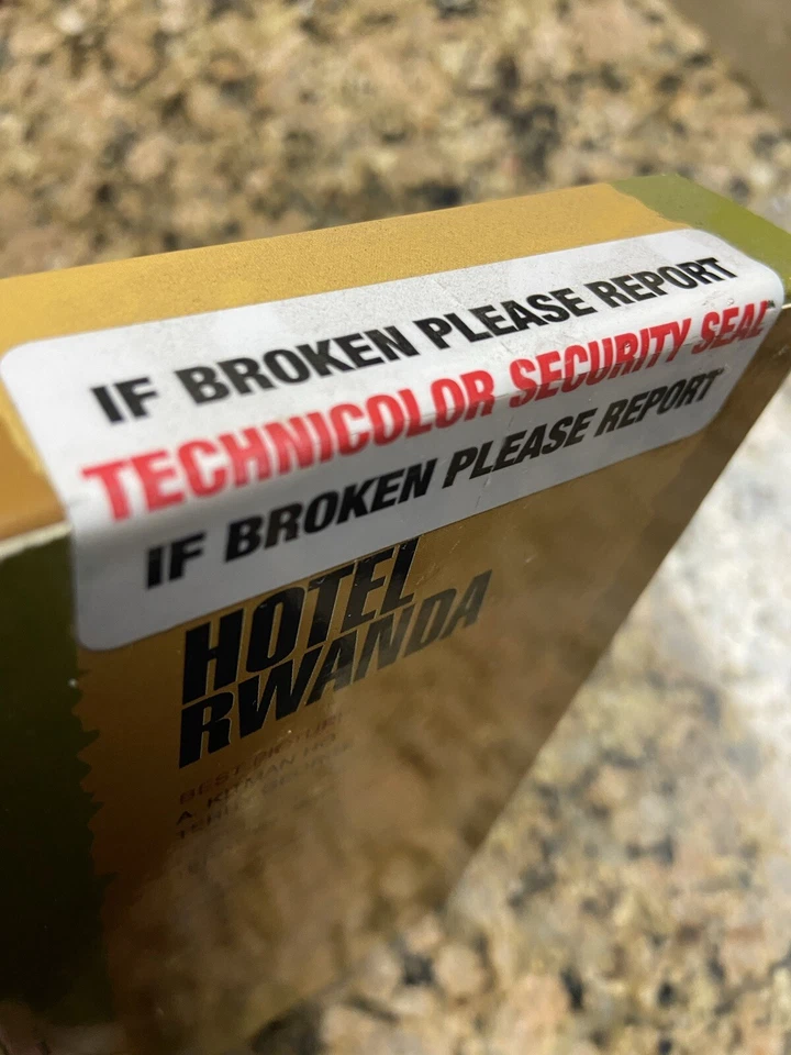 VHS Hotel Rwanda Screener Promo FYC For Your Consideration Don Cheadle RARE NM - Image 3 of 4