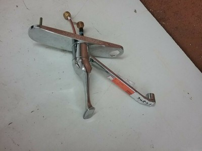 Single Handle Standard Kitchen Faucet With White Side Sprayer In Chrome Ebay