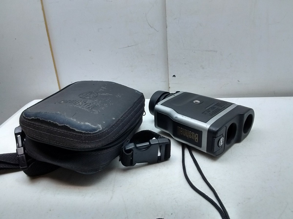 Bushnell PinSeeker 1500 Slope Edition Golf GPS Rangefinder Black