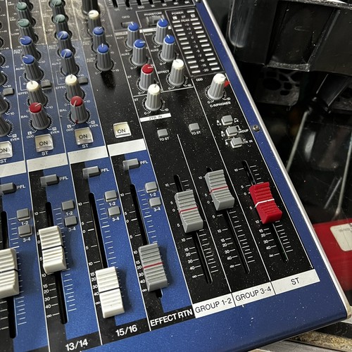Yamaha MG16 /6fx 16 channel Analog console Mixer Audio Equipment Mint Condition - Picture 7 of 11