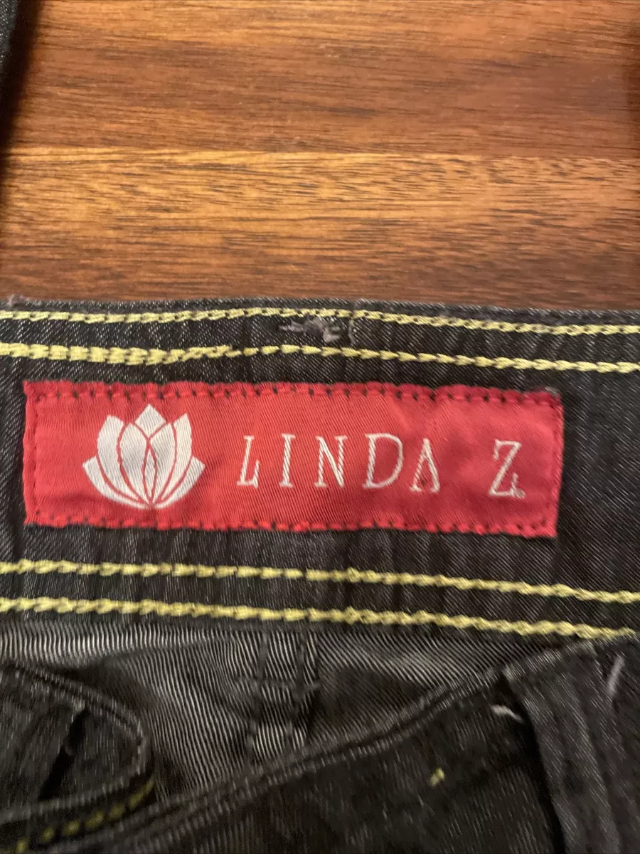 Linda Z Black Straight Jeans With Distressed Frayed Hem