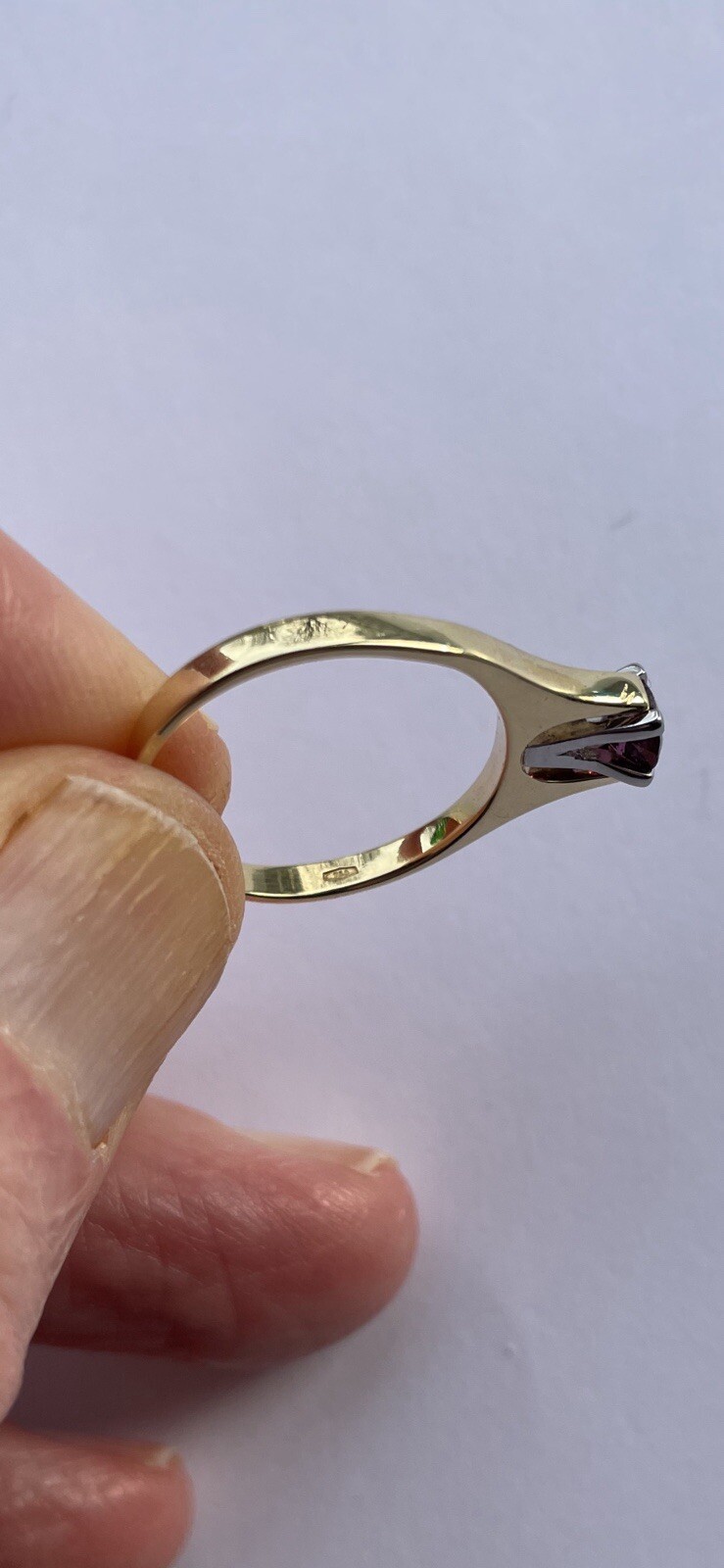 18ct Gold Ring. Ruby Solitaire - image 4