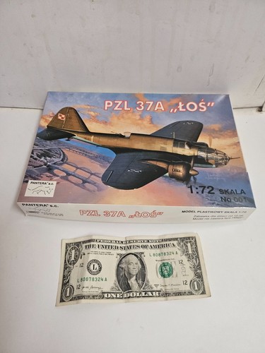 Pantera 001 PZL 37A "tos" WWII Aircraft 1/72 Model - Complete, No Decals - 第 1/3 張圖片