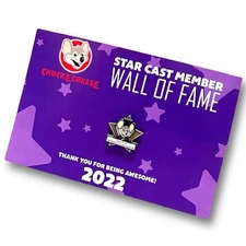 🌟2022 Star Cast Member Of The Month Chuck E Cheese Employee Pin and Card🌟