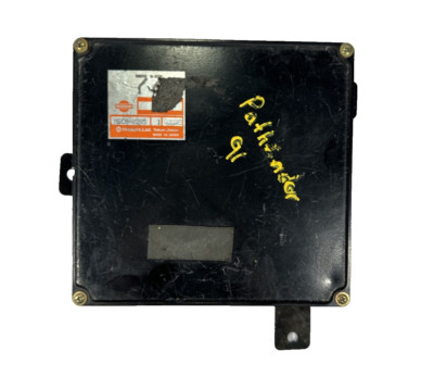 ECU ECM Engine Control Computer Fit 91 NISSAN Pathfinder 2x2  MECM-V285