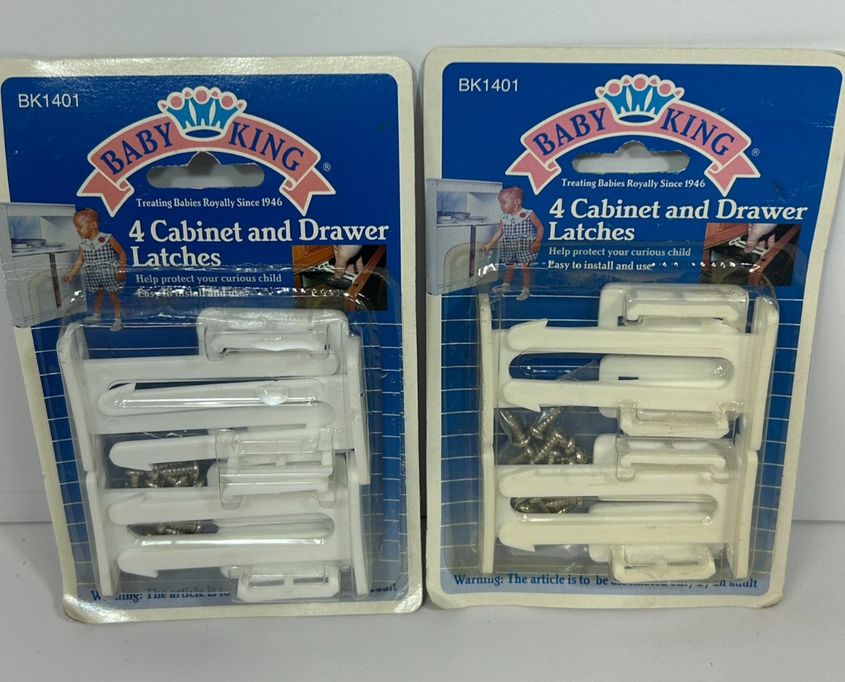 Vintage stock 1993 Baby King 8 Drawer And Cabinet Latches Regent Babies New