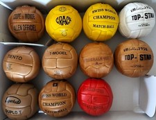 Mini Balón Histórico Copa Mundial de la FIFA 1930 a 1966 en Cuero Juego de 11 Piezas Talla 1