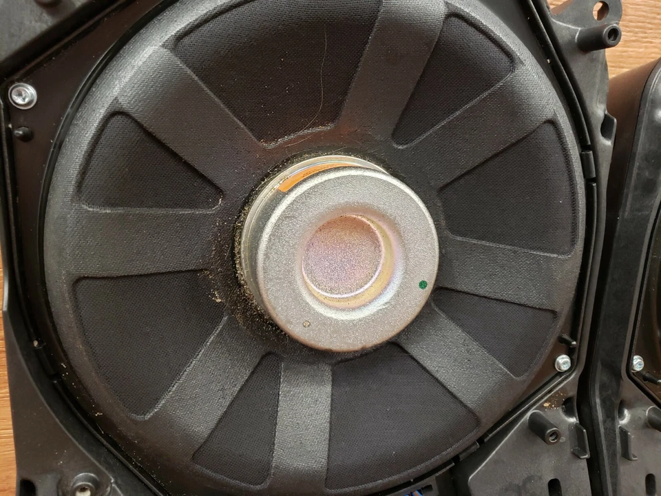 ✅ OEM BMW F30 F36 F32 F33 F34 F80 M4 Sub Subwoofers Audio Speaker HARMAN KARDON - Image 2 of 4