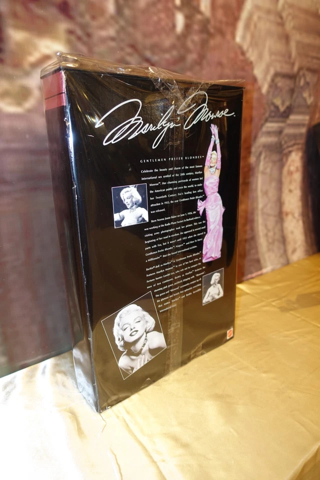LAST UNIT!!!  BARBIE MARILYN MONROE, PINK DRESS, NRFB, DAMAGED BOX - Imagen 3 de 4