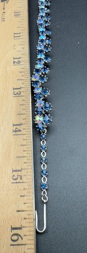 Set collana e orecchini VVTG corona Trifari firmata blu zaffiro e strass AB - Foto 6 di 11