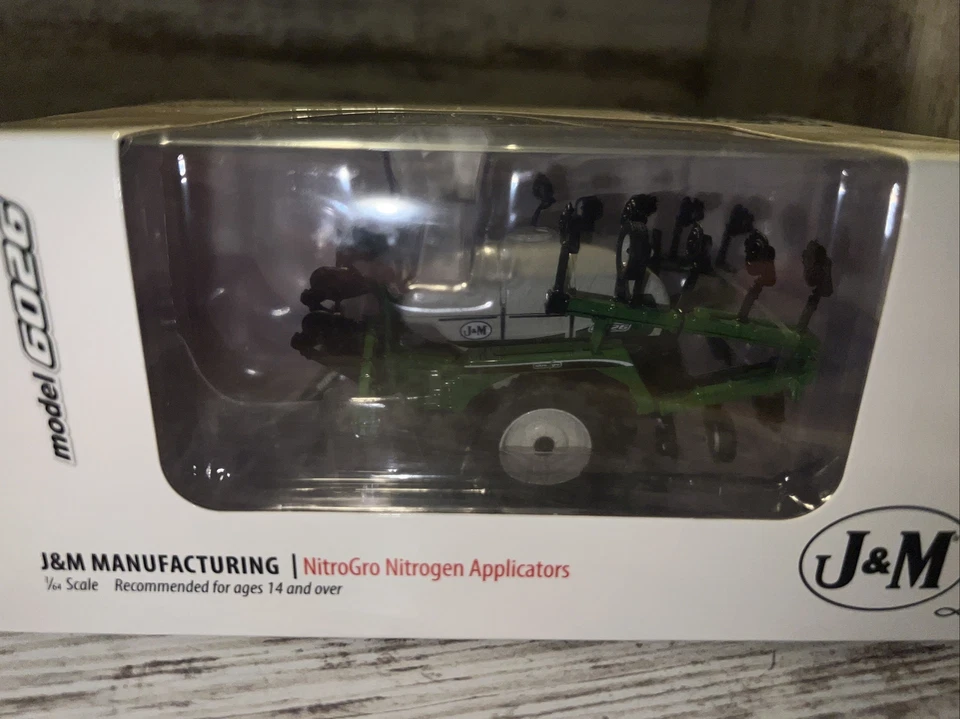 1/64 Scale J&M 6026 Applicator Green Nitrogen Applicator Die Cast Spec Cast - Image 2 of 4