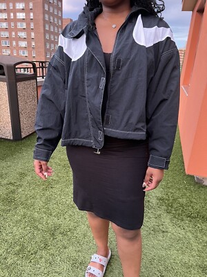 NIKE / 半袖ワンピース/XXL/フェイクレザー/BLK/HQ9185-010 NIKE Women's Sportswear Swoosh Repel Woven Oversized Jacket DR6132