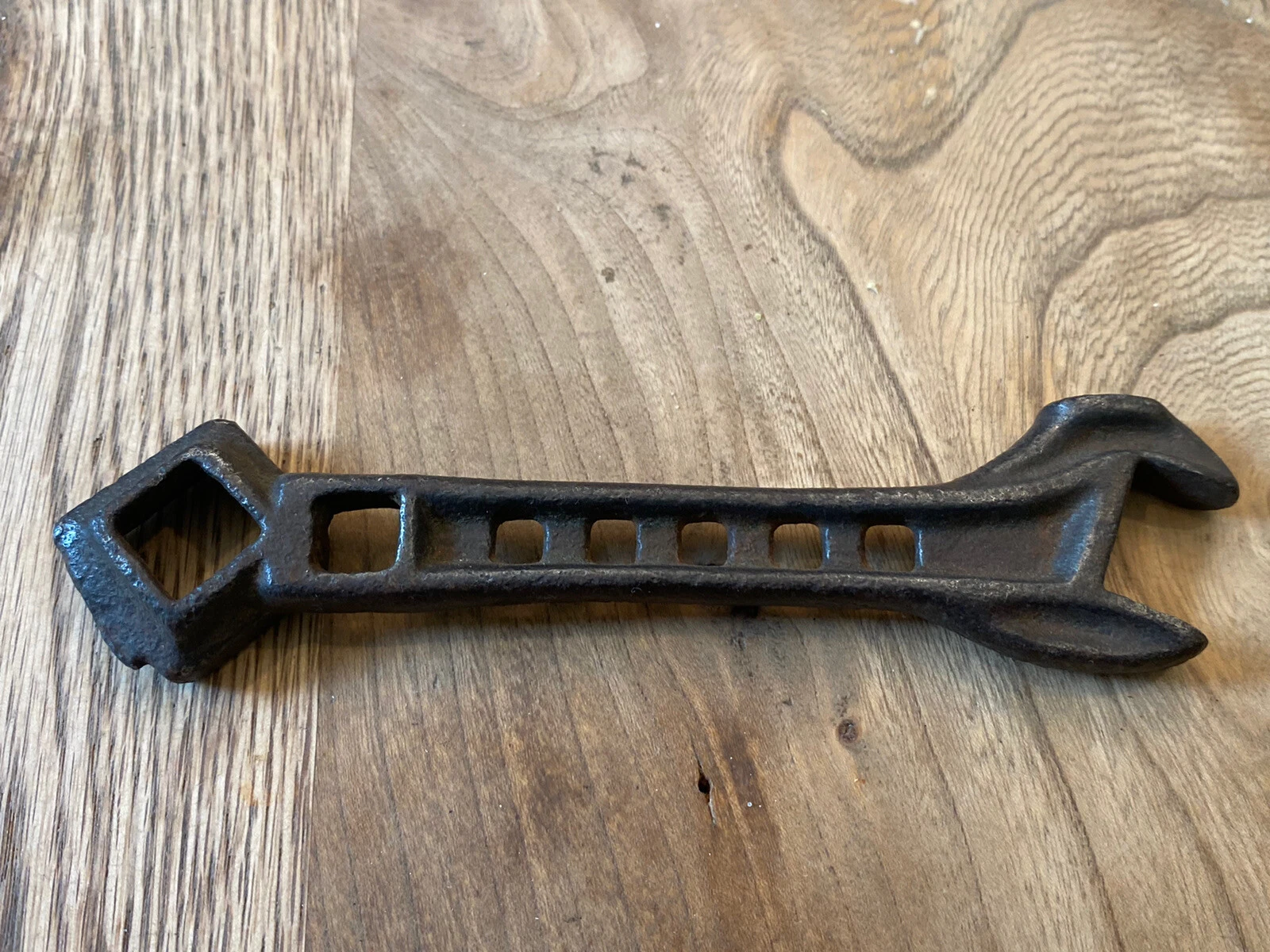 OLD VINTAGE WRENCH TO COMPLETE YOUR SET - B14 - 6" - MECHANIC TOOL