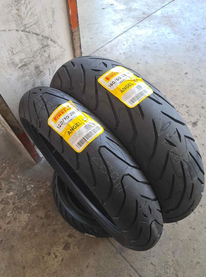 Coppia 120/70 ZR17 58W 160/60 ZR17 69W PIRELLI ANGEL ST DOT2024/2025 - Immagine 2 di 2