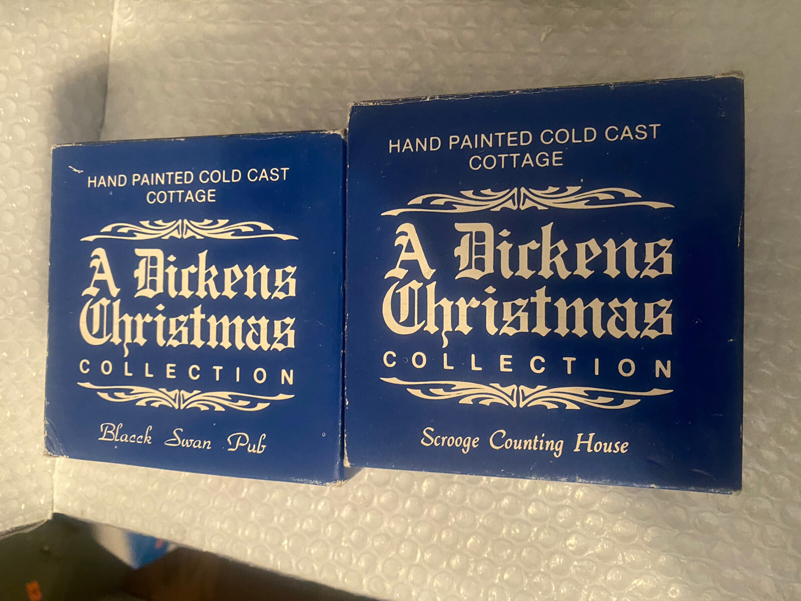 Vtg A Dickens Christmas Collection Scrooge Counting House And Black Swan Pub