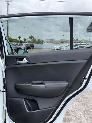 2022 Kia Sportage LX Sport Utility 4D - Picture 39 of 40