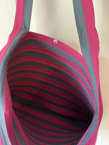 Borsa a mano Zipit con cerniera rosa e grigia 9"x 11" con chiusura a scatto - Foto 5 di 8