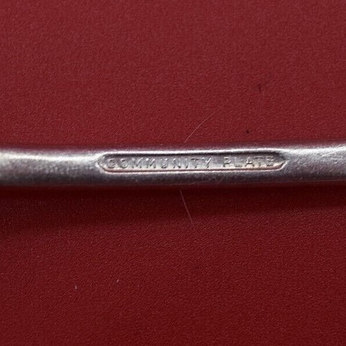 Community by Oneida silverplate, 1932 Lady Hamilton, your choice $ 3.95 - $ 4.95 - Picture 2 of 3