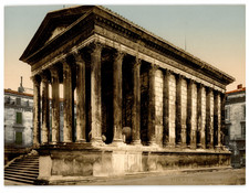 France, Nîmes, Maison Carrée (temple raised around the year 4 of the 