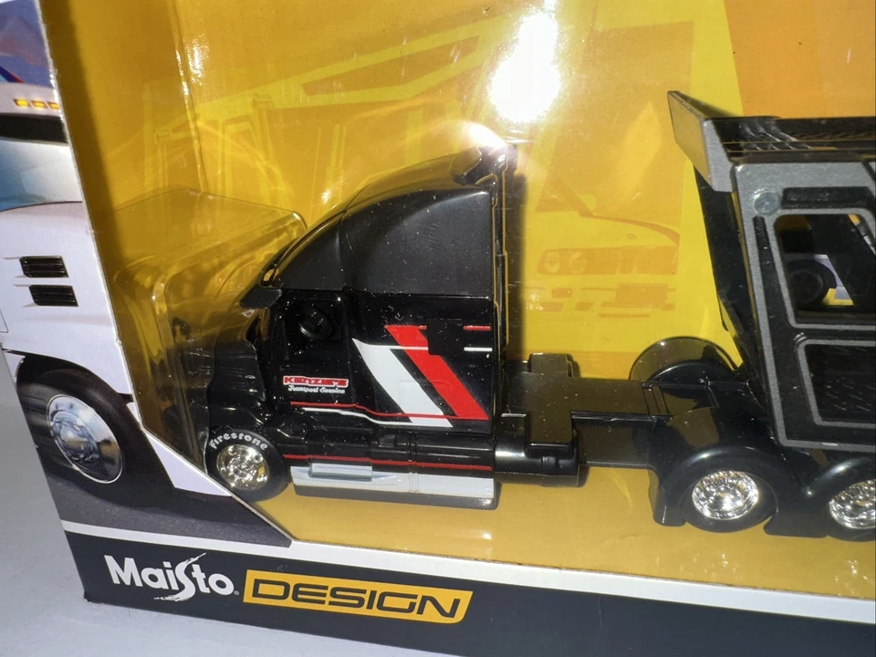 Camionetas Maisto Design Mack Anthem y Chevrolet 454 SS 1993 Foto 2 de 4