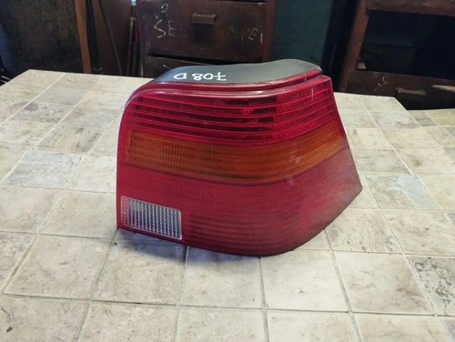 VW GOLF IV 1J1 Rücklicht hinten rechts 1J6945257 1.90 Diesel 50kw 1999 33984223