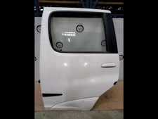 Porte arrière et accessoires Toyota YARIS