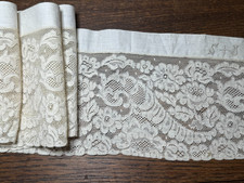 DENTELLE ANCIENNE - élégant