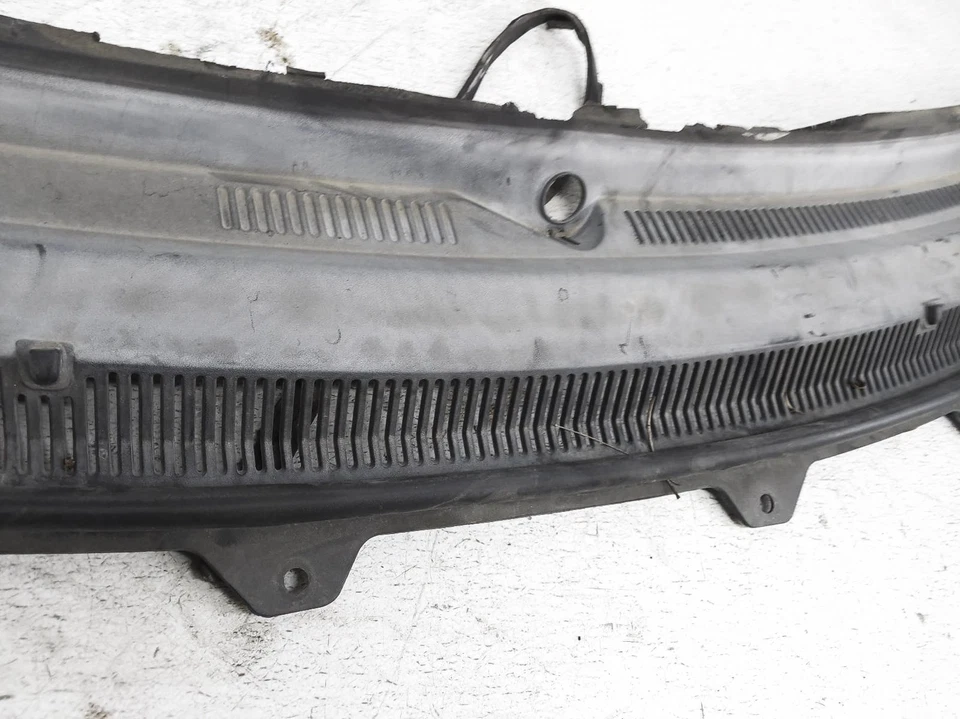 Cubierta de parabrisas moldeada capó delantero Ford Flex 2009-2019 8A8z-74022A68-A Foto 3 de 4