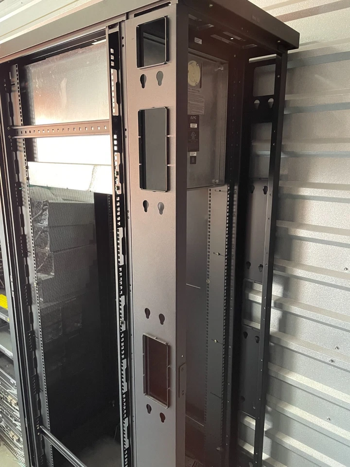 APC Netshelter Server Rack Cabinet Front Door & 1 Side Door Extra Deep AR2314BLK - Image 3 of 4