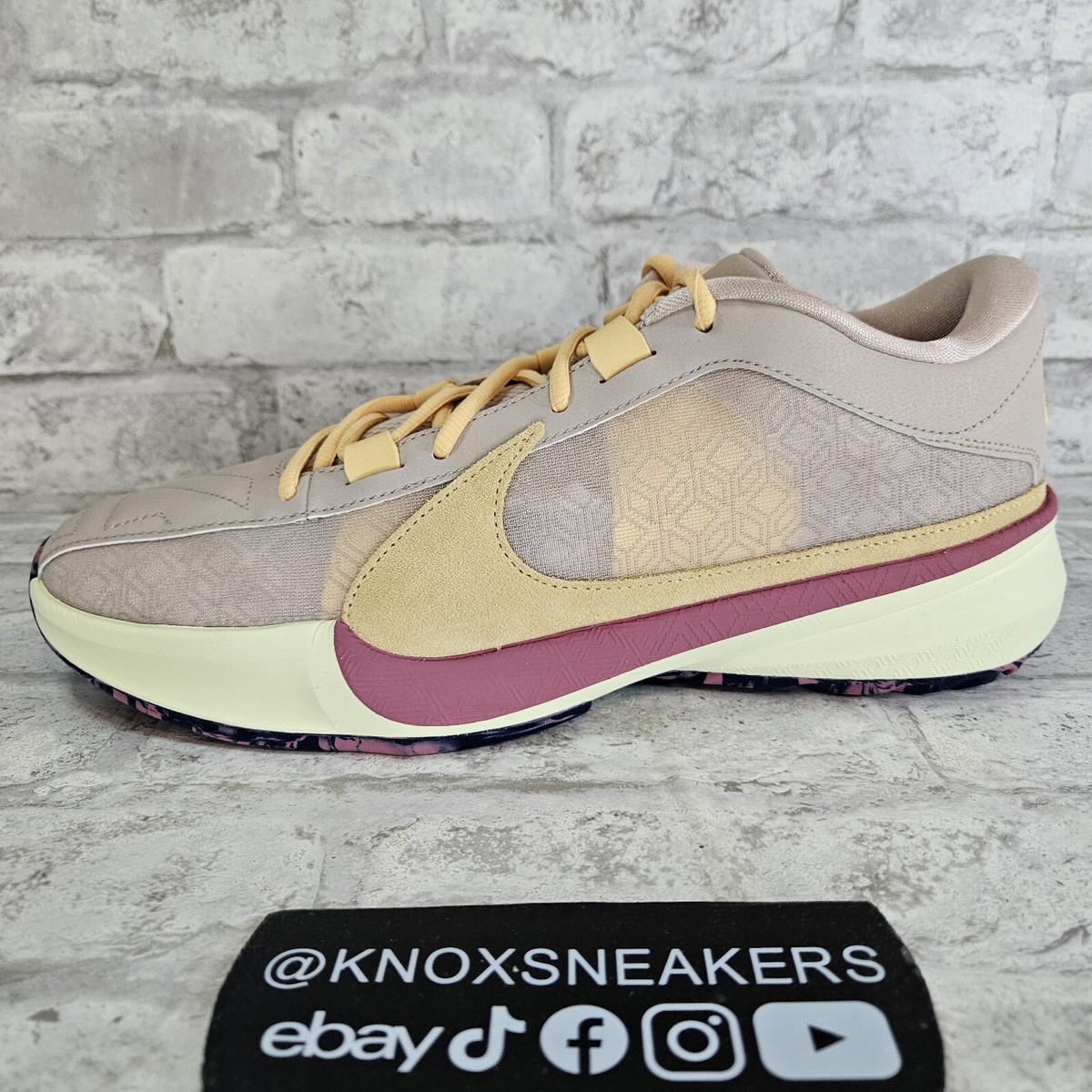 Nike Zoom Freak 5 Fossil Stone Basketball Shoes DX4985-200