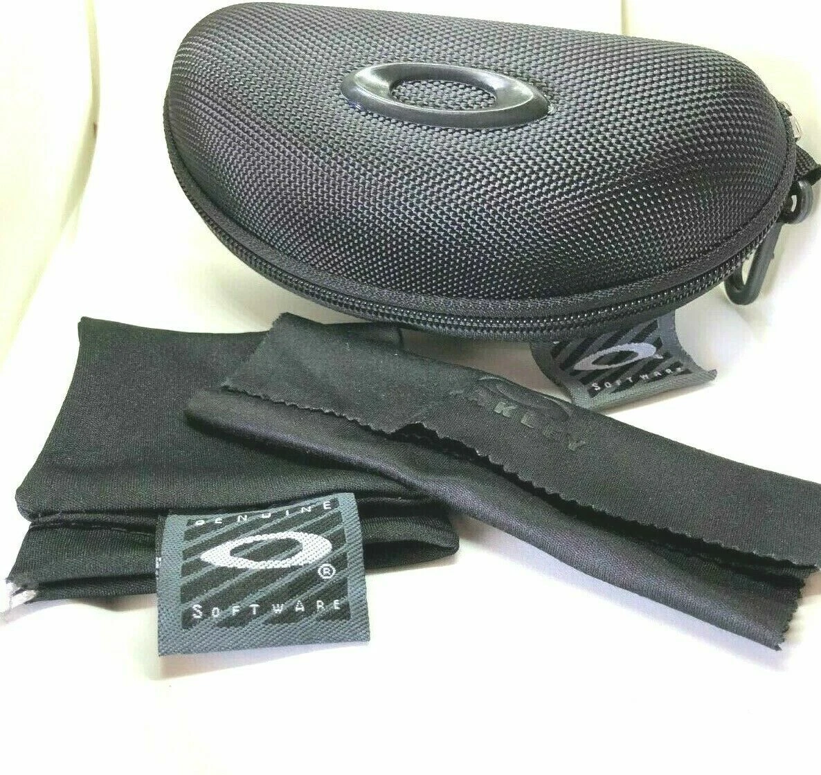 Oakley Sutro Soft Vault Sunglasses Case Black Hard Clamshell Zippered New