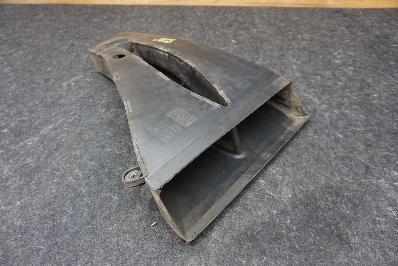 Transmission Oil Cooler Air Duct Black OEM 420117336 Audi R8 Type 42 2008-12