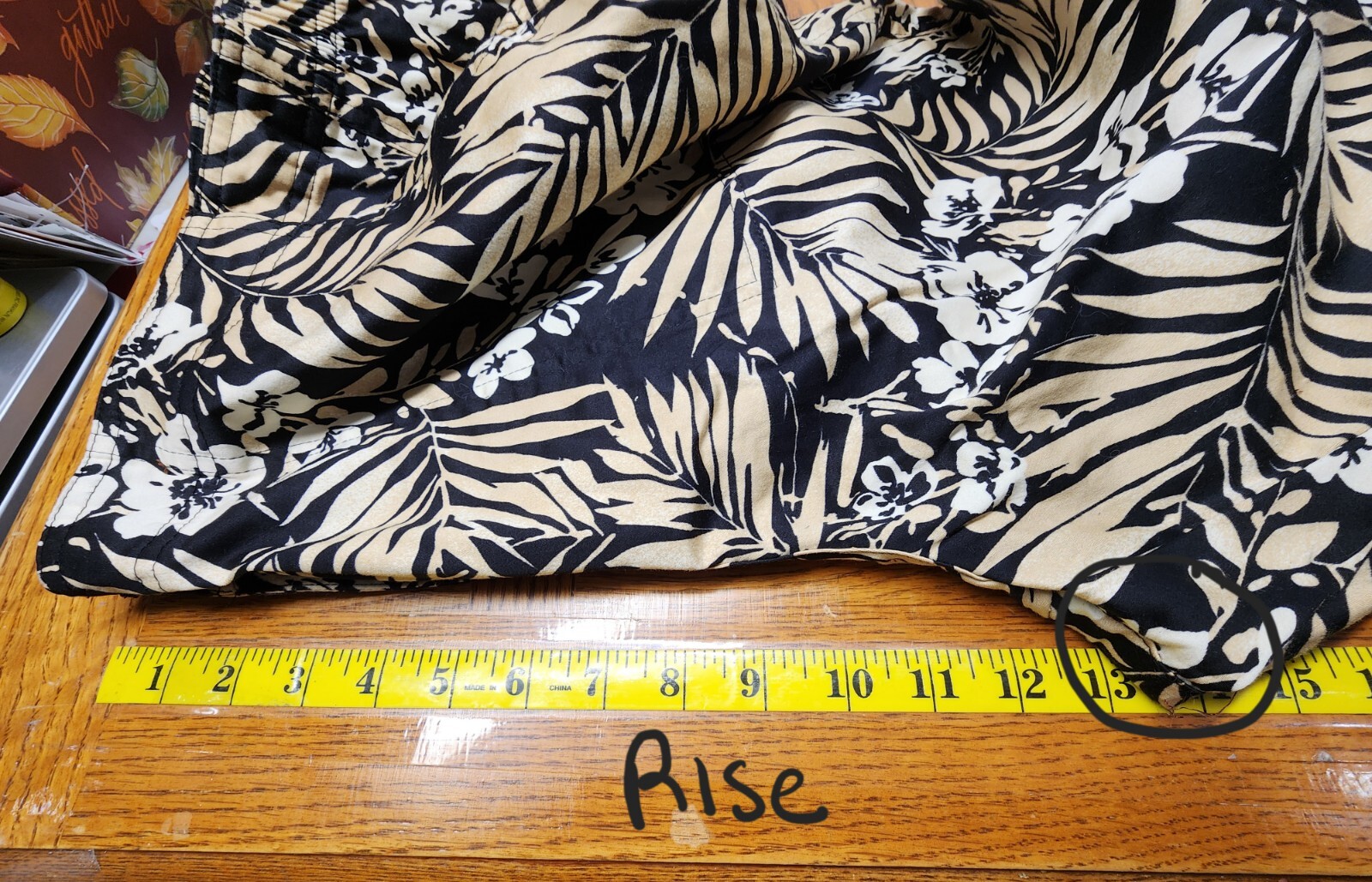 Classic Elements Brown Black Leaf Capri Plus Size… - image 6