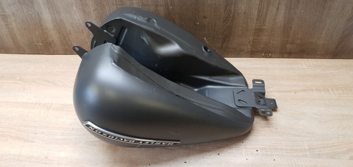 Harley Davidson Touring 2008 - Fuel Tank / Gas Tank 61356-08 - Picture 18 of 19