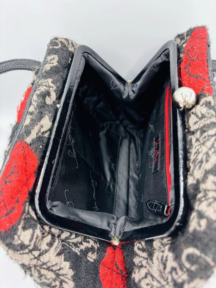 De Colección Vera Bradley Negro Rojo Floral Jacquard Acolchado Bolso de Mano Bloqueo de Beso Limitado Foto 4 de 4