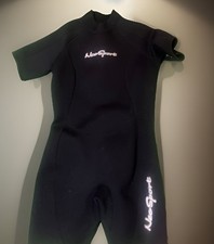 Neosport Women's 3mm Neoprene Wetsuit Size 12 Excellent, preowned condition